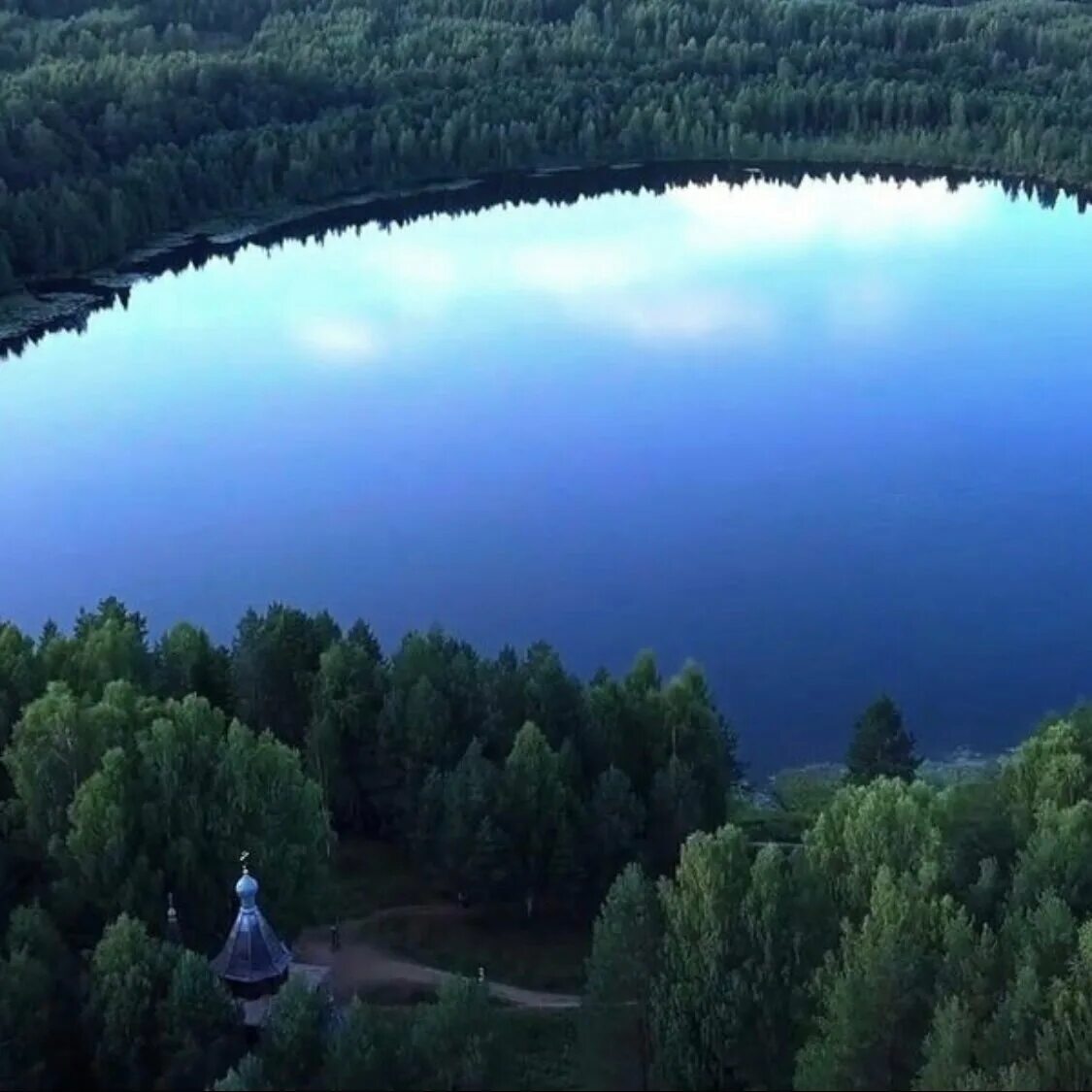 Озеро светлояр какой город. Светлояр озеро Нижний Новгород. Китеж град озеро Светлояр. Град Китеж Светлояр в Нижегородской области. Озеро Светлояр Воскресенский район.