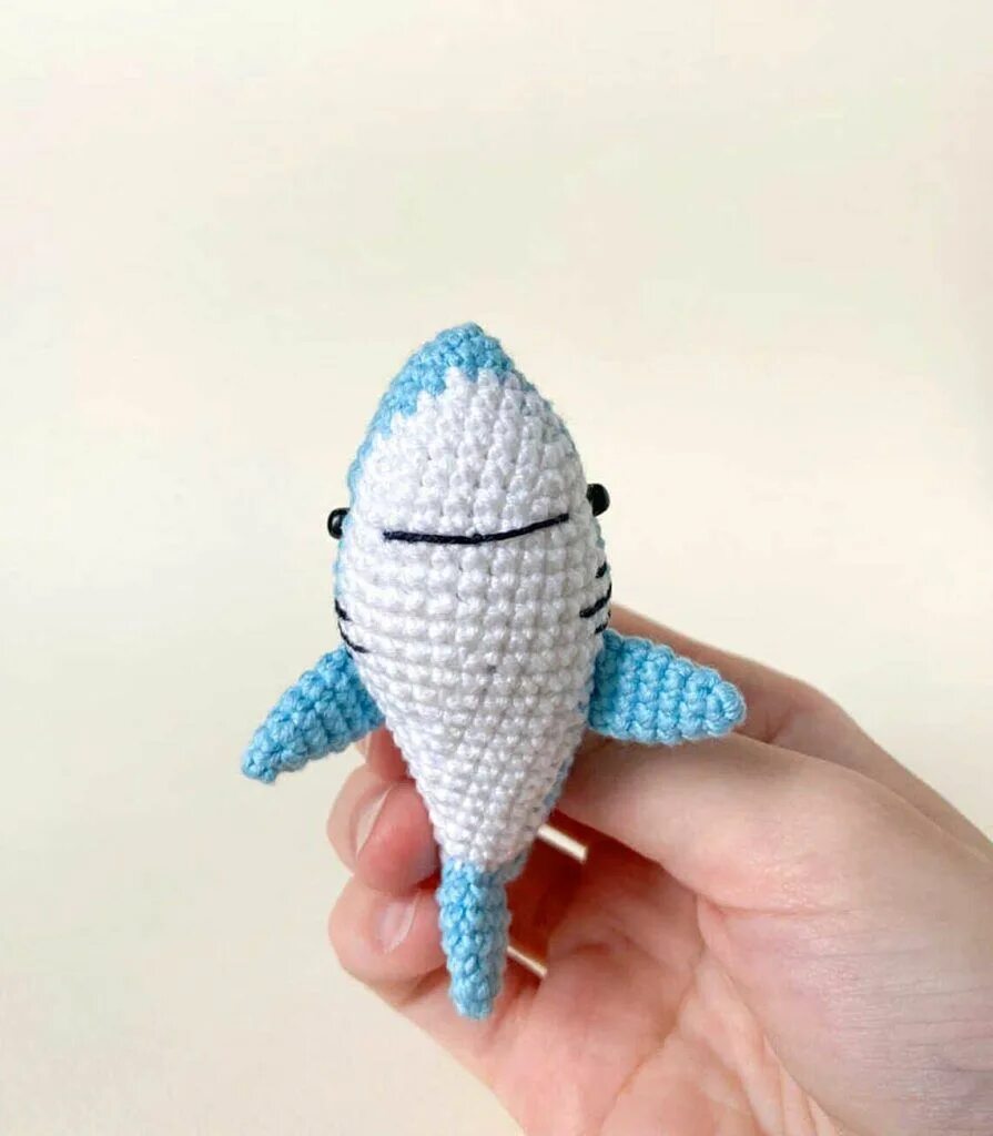 20 Free Amigurumi Crochet Sea Creature Animal Toy Patterns Crochet shark, Croche