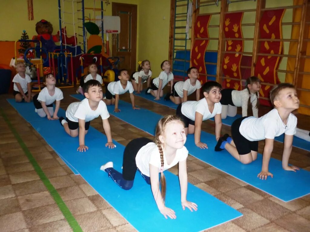 Технологии в доу стретчинг. Стретчинг для детей дошкольного возраста. Игровые технологии – «стретчинг». Стретчинг в детском саду. Упражнения игрового стретчинга для дошкольников.