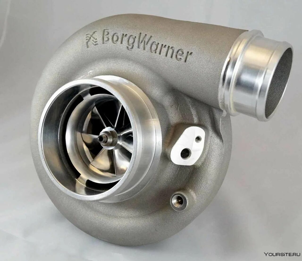 Турбина крутится. Кручу турбину. Двигатель ниссан gtr турбиной. Турбина в машине. Турбокомпрессор автомобильный.