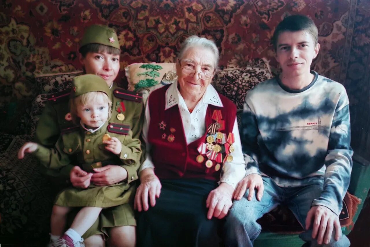 Хранить семейные традиции таинственная прелесть ветеран. Хранить семейные традиции таинственная прелесть ветеран. Хранить семейные традиции таинственная прелесть ветеран. Хранить семейные традиции таинственная прелесть ветеран. Семейные традиции.