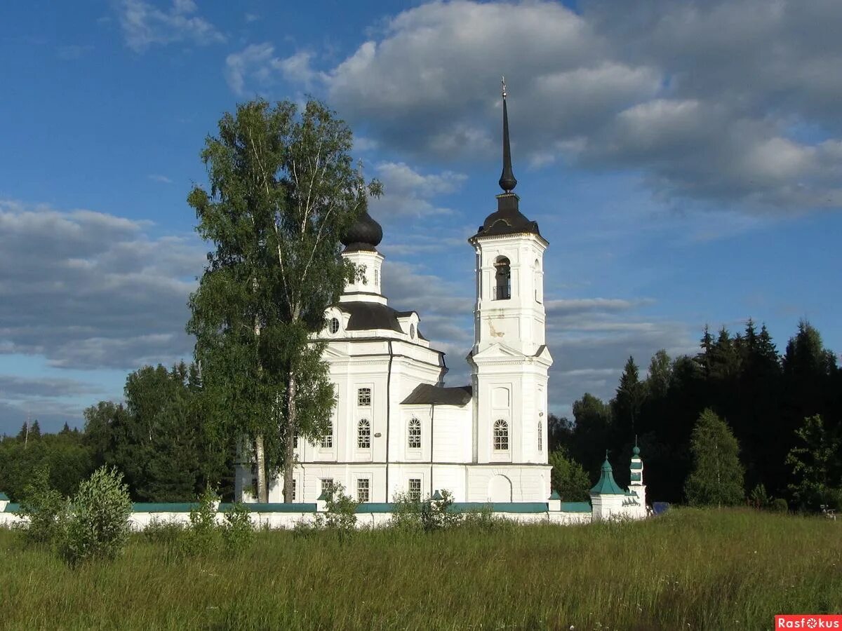 Город бережки. Щелыково Никольская Церковь. Щелыково Церковь Николая Чудотворца. Никольская Церковь Костромская область.