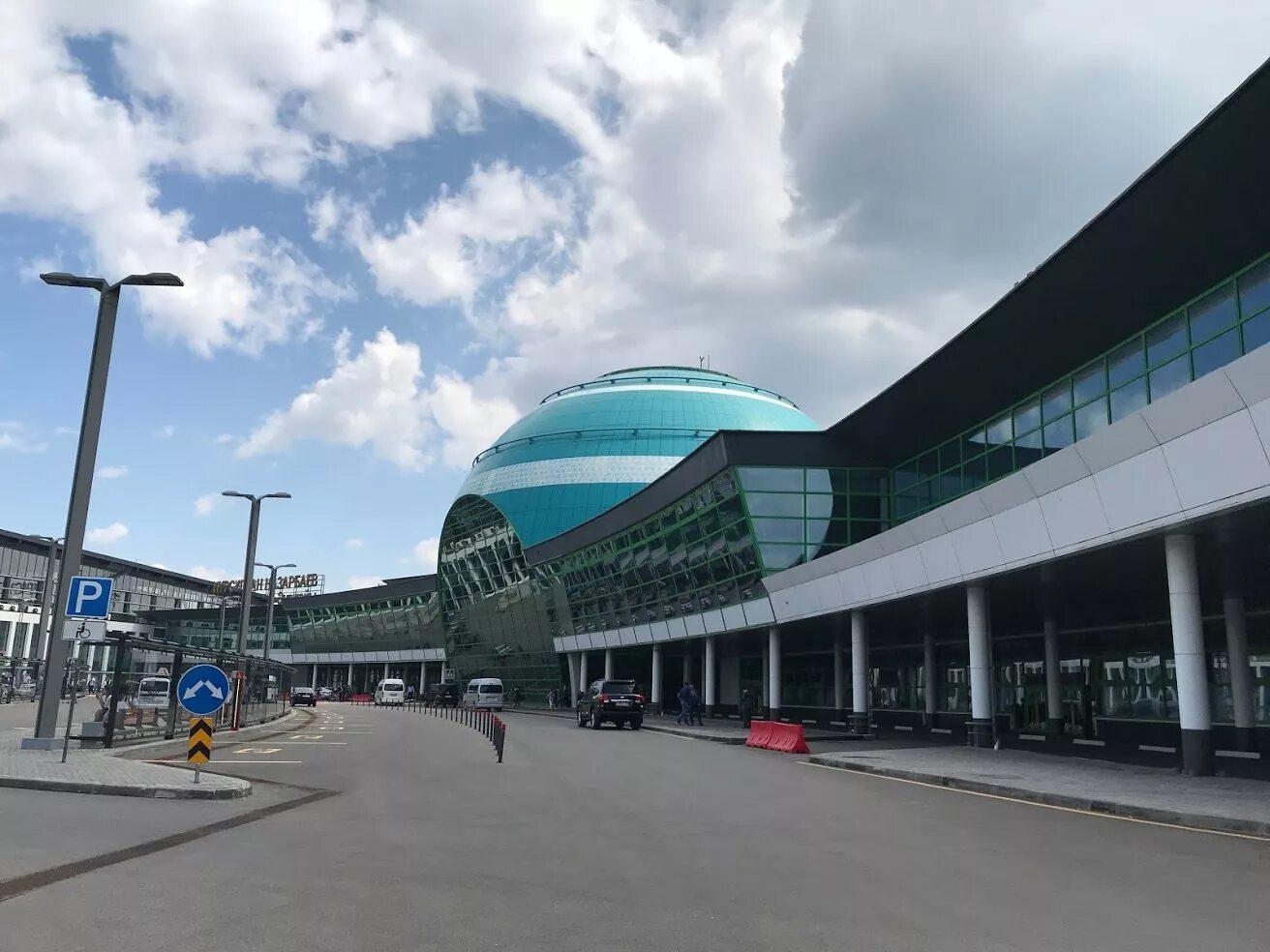 Астана аэропорт цены. Аэропорт Назарбаев. Аэропорт Нурсултан. Nursultan Nazarbayev Airport.