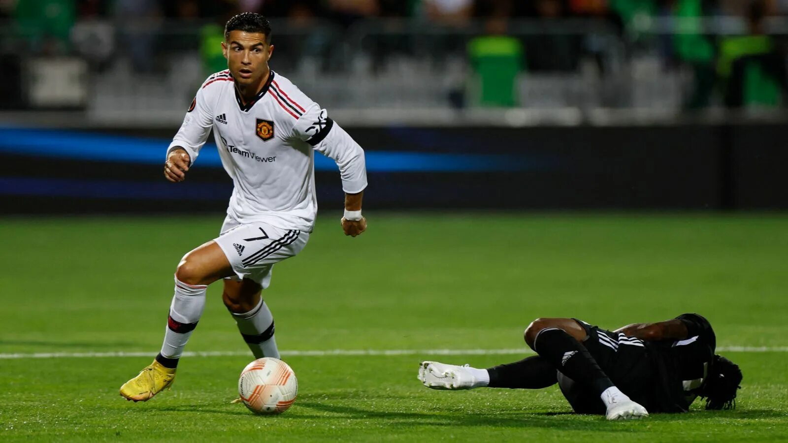 Арийон ибрагимович бавария. Зинедин зидан. Роналду бразилец. Дерлис гонсалес (75). Рахим стерлинг бег.