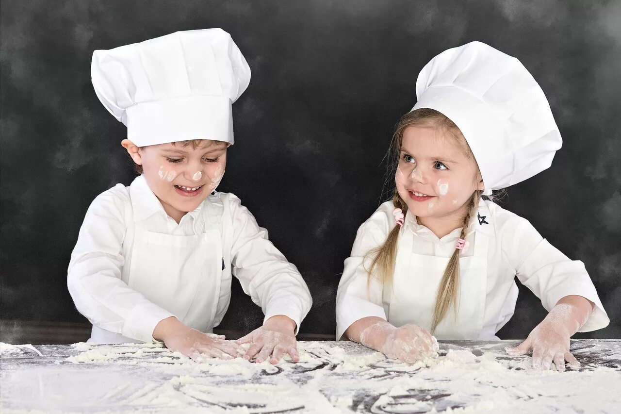 мы ребята поварята. мы ребята поварята. форма для маленьких поварят для детей. ребята поварята. презентация юные поварята.