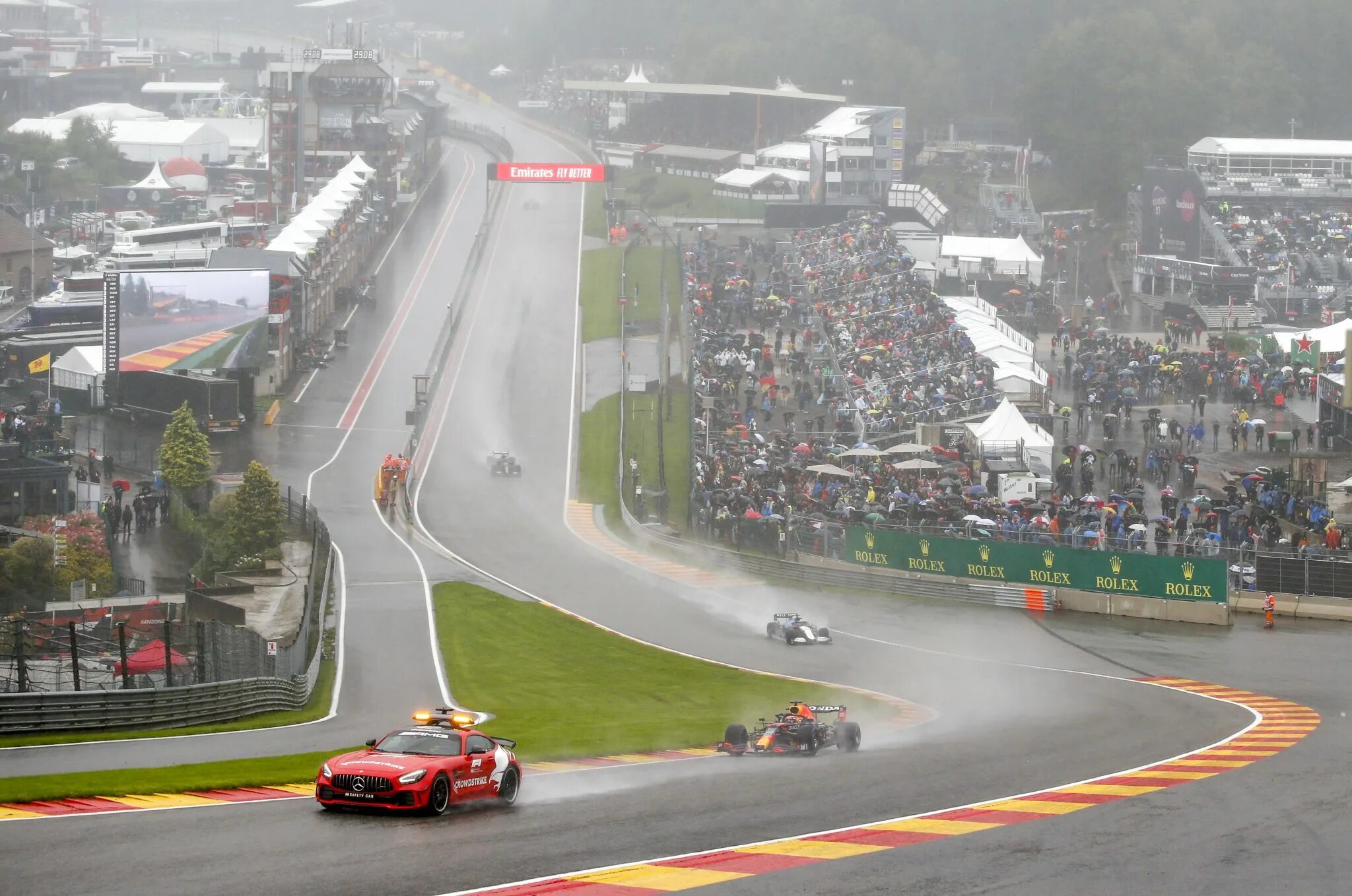 Формула 1 в городе. Трасса спа-франкоршам 2025. гран-при бельгии спа. f1 spa francorchamps eau rouge lauda. формула 1 бельг.