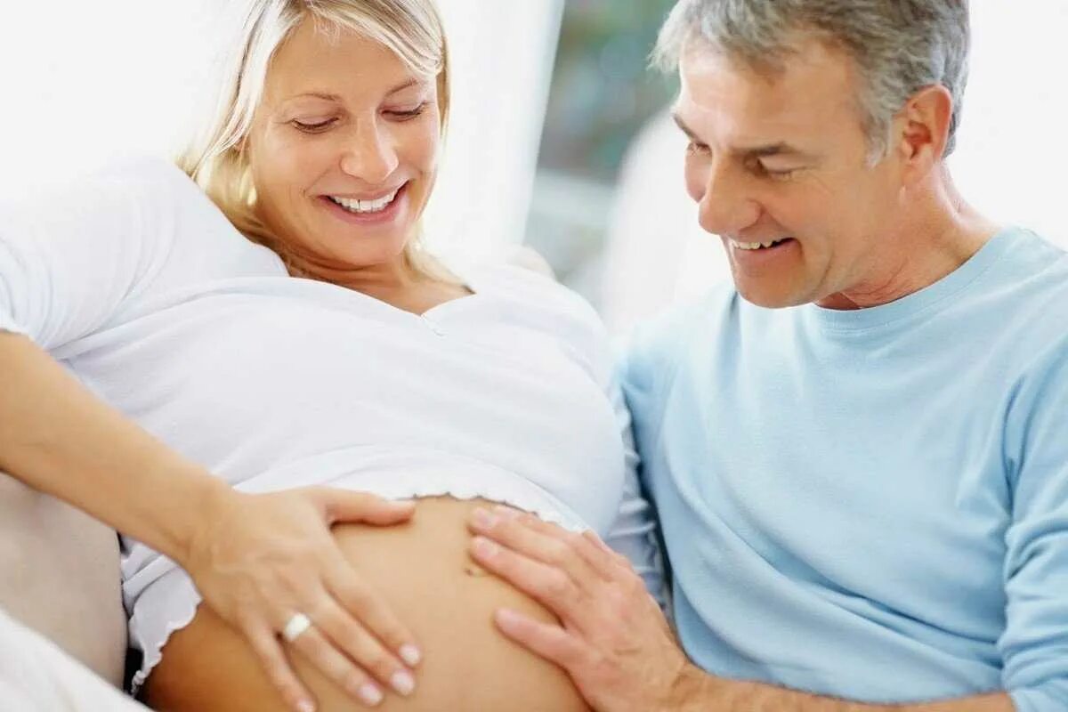 Беременные женщины в возрасте. Поздняя беременность. Пожилые беременные. Репродуктивный Возраст женщины.