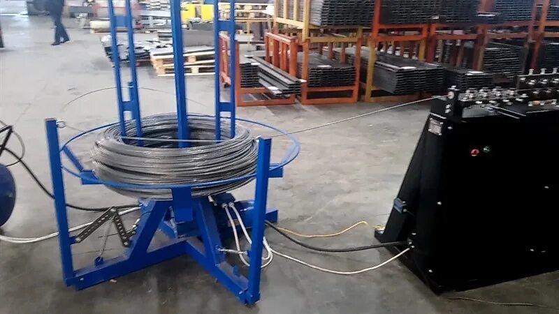 тело в одном весе. груз массой 10 кг подняли на третий этаж. ящик с гвоздями масса которого 54 килограмма поднимает на 5 этаж. вес тела при поднятии. груз массой 60 кг поднимают с помощью подвижного блока.