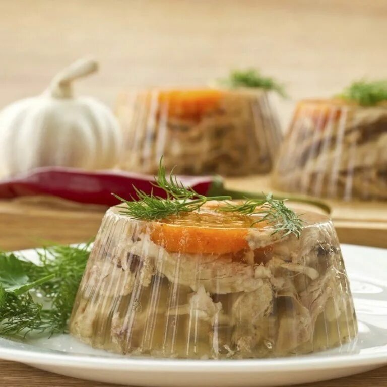 Как сделать вкусное заливное. Студень смирнов холодец. заливное рыбное холодец студень. студень закусочный зеленецкий. миртон холодец куриный.