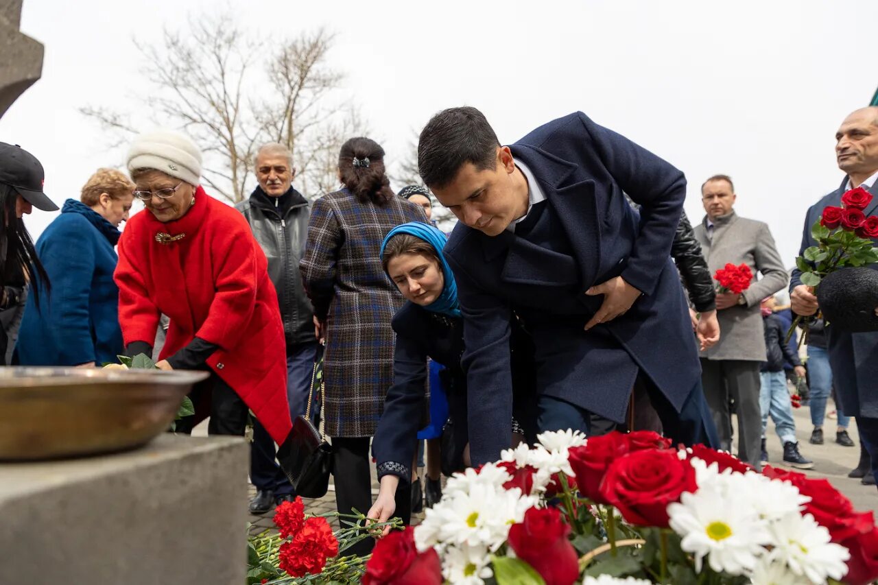 Геноцид армян память. Память геноцида армян. День геноцида армян. 24 Апреля праздник в Армении. Память жертв армянского геноцида.