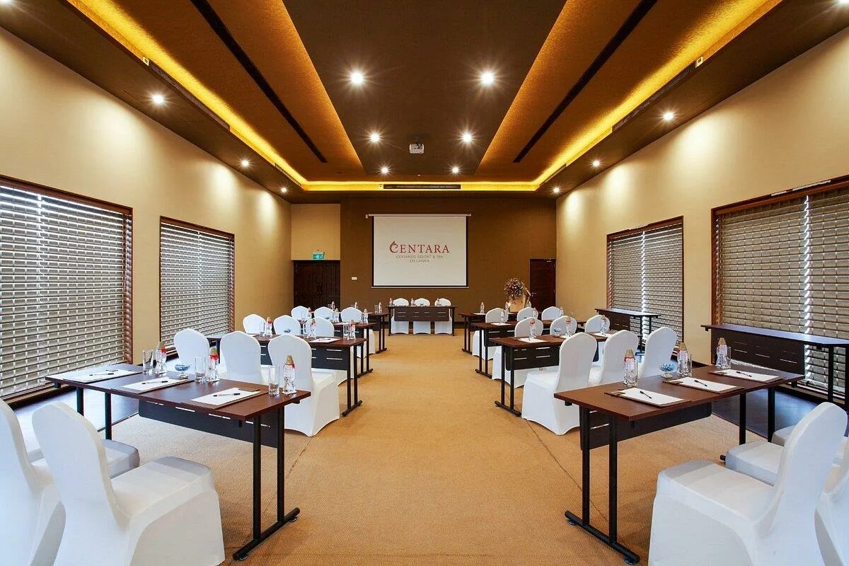 Нхл бентота ceysands resort. Centara ceysands 5*. Centara ceysands resort & spa sri lanka 5*. Нхл бентота ceysands resort. Город бентота шри ланка.