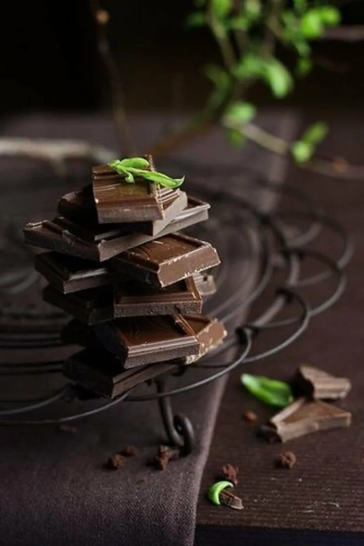 Шоколад горький. Hazelnut шоколад. Черный горький шоколад. 3. Черный шоколад.