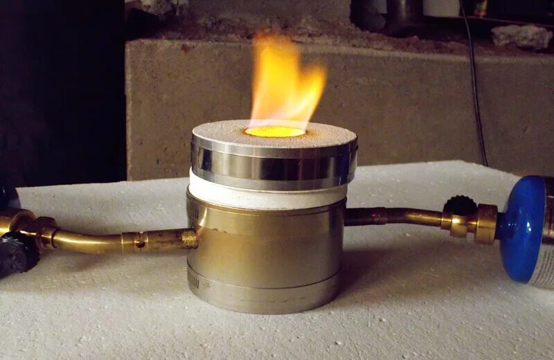 Горелка латунь. Плавильная газовая печь для золота. газовая горелка для плавки металла. газовые горелки для плавки золота. газовая печь для плавки металла.