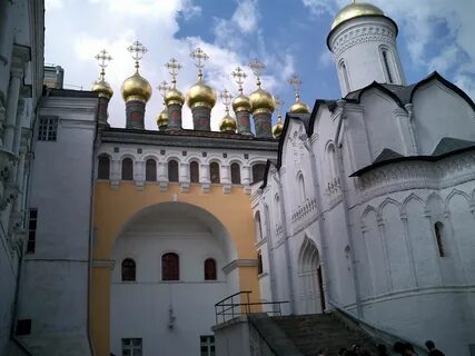 Монастыри кремля