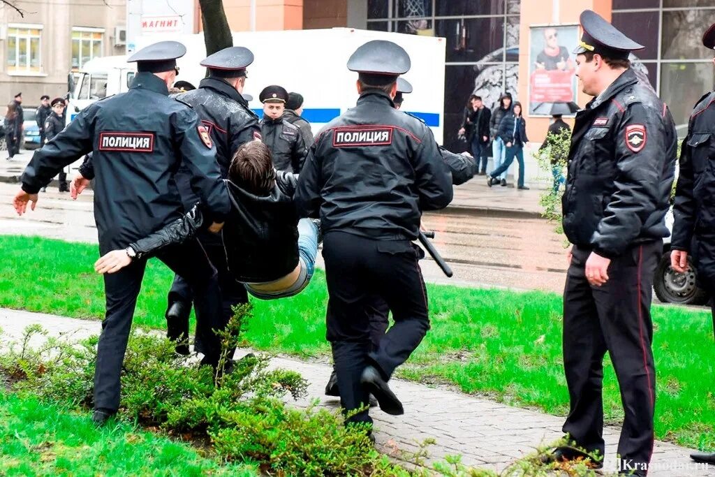 Незаконные действия правоохранительных органов. Неповиновение сотруднику полиции. Незаконные действия правоохранительных органов. Право на возмещение государством вреда причиненного незаконными. Неповиновение законному распоряжению сотрудника полиции.