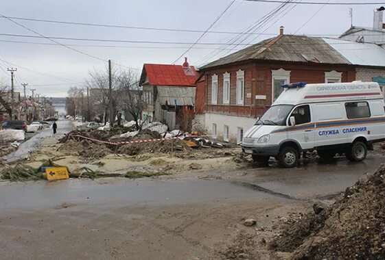 Погода в вольске на неделю саратовской области. Вольске затопило. Погода в Вольске. Потоп в Вольске недавно. Вольск.ру паводок.