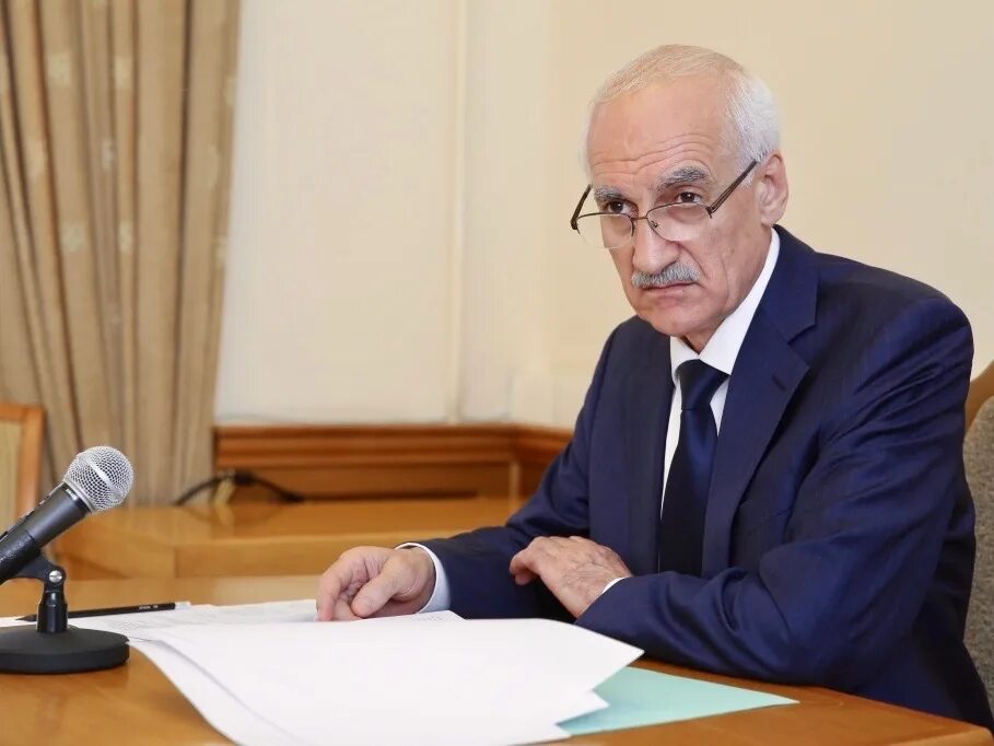 Заместитель председателя правительства дагестана. Джафаров вице премьер дагестана. джафаров рамазан джафарович правительство дагестана. джафаров дагестан председатель. джафаров рамазан джафарович заместитель председателя.