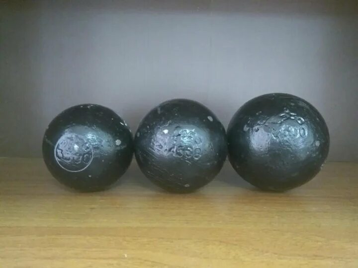 Чугунные камни для бани. ). ). Ядра чугунные 6 кг. ).