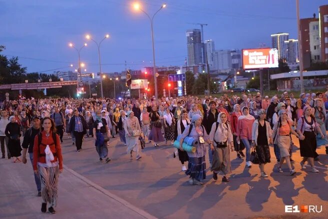 Царский крестный ход екатеринбург. Крестный ход екатеринбург 2024. Екатеринбург июль. Крестный ход 2024 екатеринбург до ганиной. Екатеринбург храм на крови крестный ход 2022.