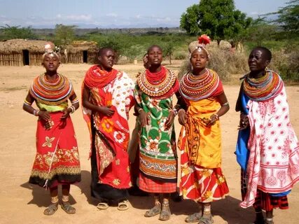 София Буш жалаңаш суреттері мен бейнелері