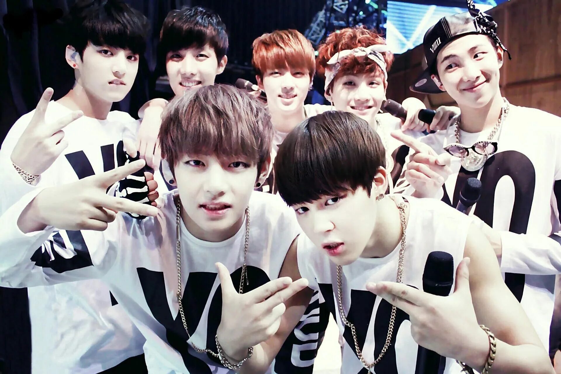 Когда вышли bts. Группа bts. бтс группа бтс. корейская поп группа бтс. бантан бтс.