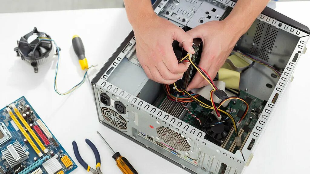 Как обновить старый компьютер. Как обновить старый компьютер. Ремонт pc. Компьютер не старый 2019год. Современный персональный компьютер.