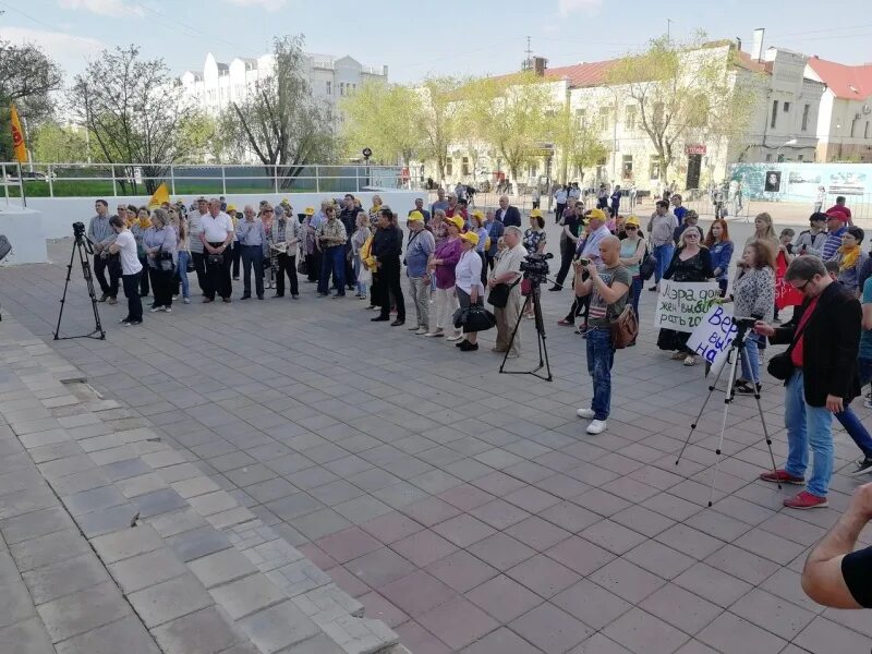 Человек оренбуржья. Оренбург люди. Люди город Оренбурга. 150 Человек фото. Оренбург фото людей.