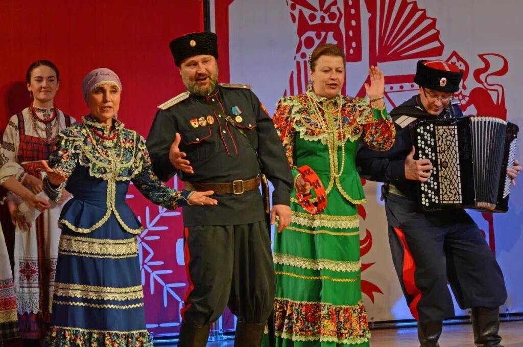 Ночь проходит ансамбль казачья. Ансамбль старина станица кумылженская. ансамбль казачья душа. ансамбль казачья душа тверь. ансамбль традиция казаки.