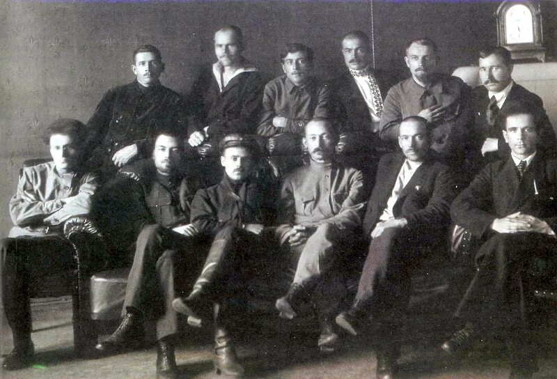 Дзержинский 1917. Сотрудники екатеринбургской чк огпу 1930. Чк огпу. Огпу 1917-1927. Чк огпу.