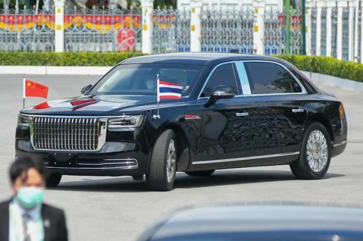 FAW HongQi HQE. Машина генсека. - "История автомобилестроения" на DRIVE2