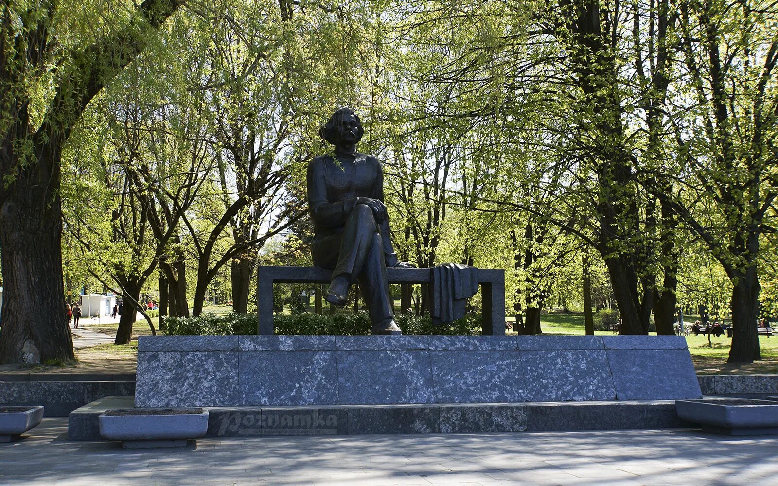 Минск детский парк горького. Парк Горького Минск. Центральный детский парк имени Максима Горького (Минск). Центральный парк Горького Минск. Минск парк Максима Горького.