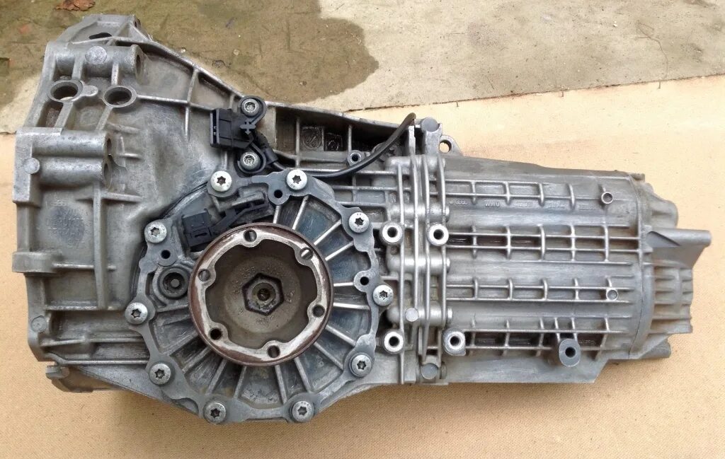 Коробка передач 5 б. Мкпп audi a4. 8. Коробка передач пассат б5 1. Коробка передач ауди 100 с3 1.