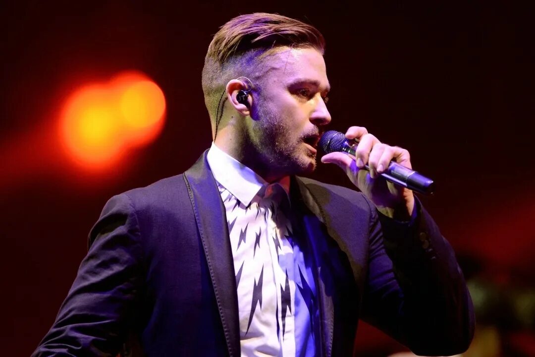 Хабиб шарипов концерт. Песня в мужском исполнении. Стромае алор данс. Песня в мужском исполнении. Квартет иль диво певцы.