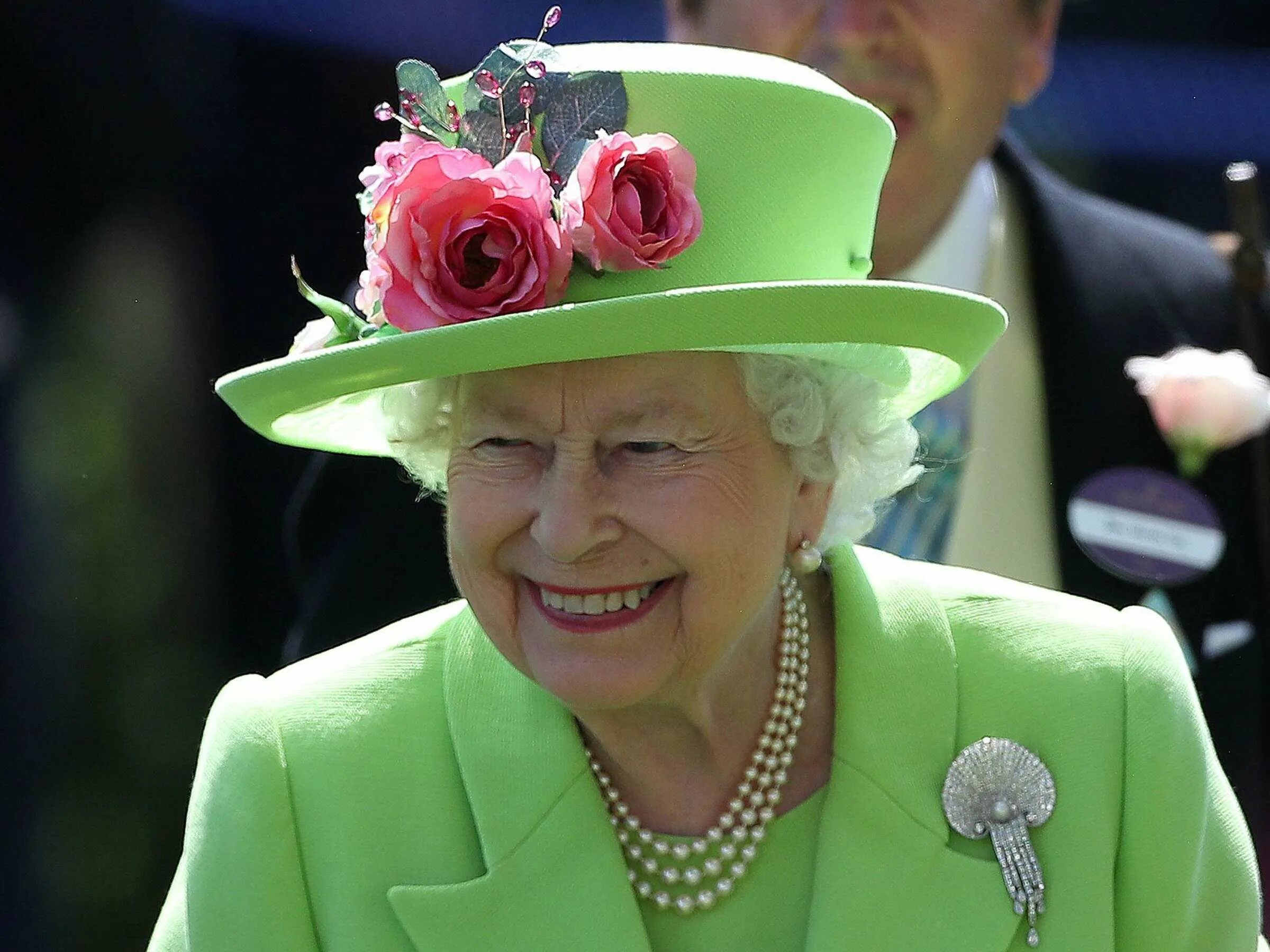 Шляпки Елизаветы королевы Англии. Шляпы королевы Елизаветы 2.