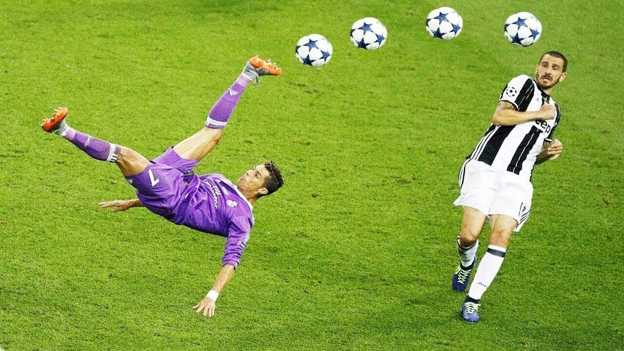 Роналду играет в футбол. Футбол Кристиано Роналдо. Криштиану Роналду Реал Мадрид удар. Криштиану Роналду Реал Мадрид Ювентус. Футболист Роналдо удар через себя.