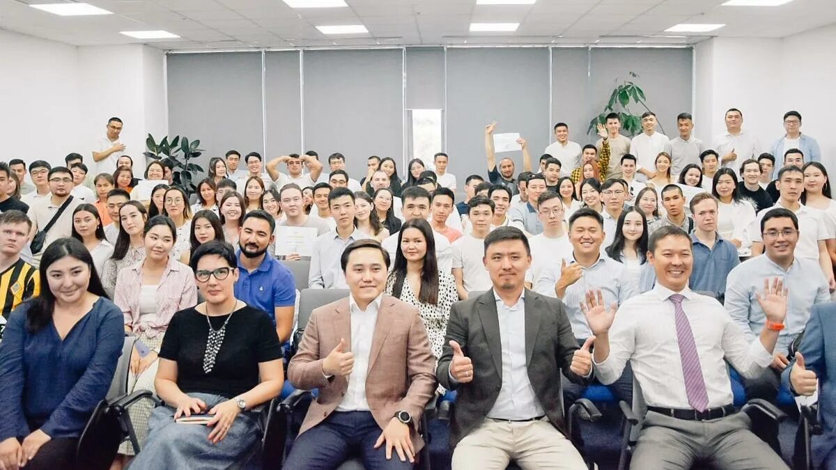 Jusan bank swift. Jusan bank казахстан. jusan bank. jusan инкассация в актобе. начальник валютного отдела jusan bank.