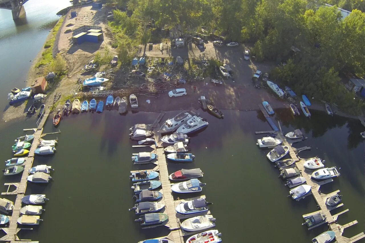 Эллинг красноярск. Снос лодочной станции. 01. Лодочная станция красноярск остров отдыха. Драка на базе отдыха шалинское красноярск.