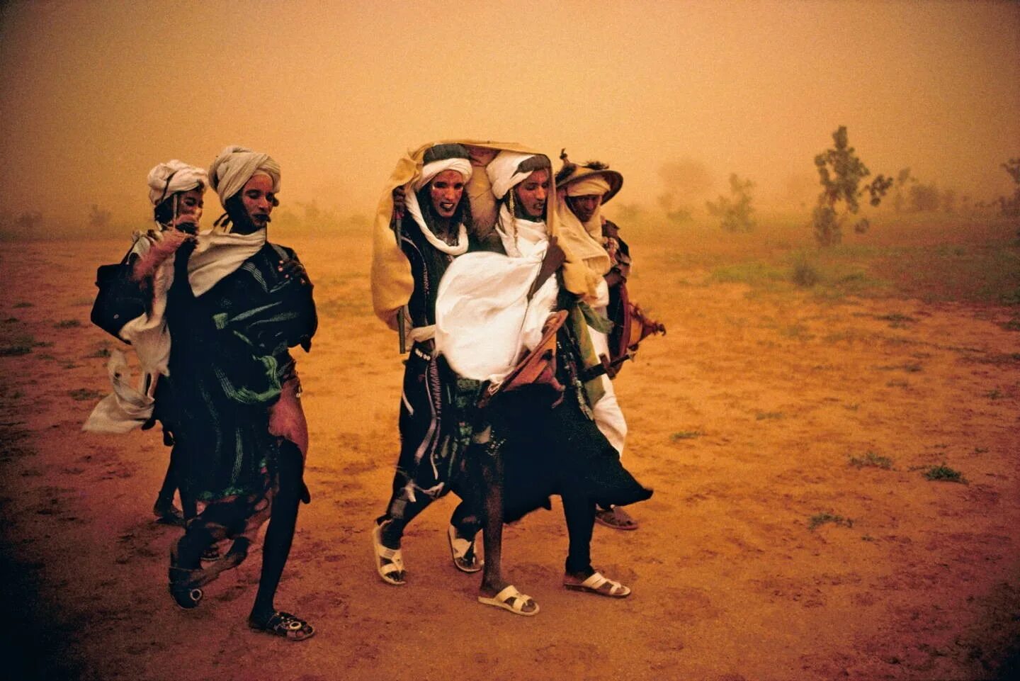 Каждое утро в африке. Фотограф National Geographic в Африке. Паскаль Мэтр. Утро в Африке. Фульбе.