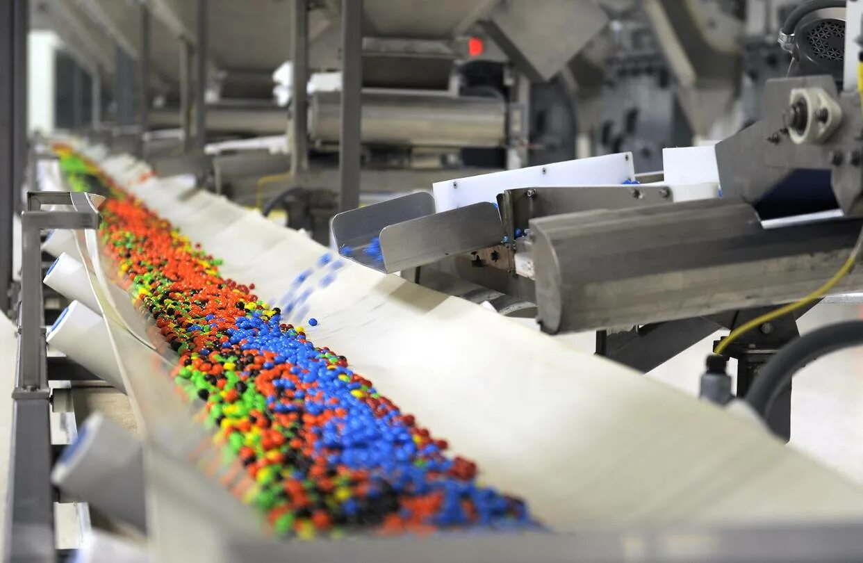 Покажите как делают м. Завод m m&#039;s. оборудование для производства m&amp;m. manufacture m543. как делают m m&#039;s на заводе.
