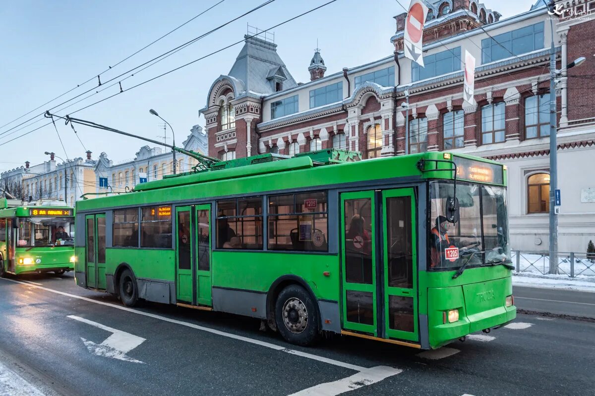 Троллейбус тролза. Троллейбус тролза оптима казань. Тролза-5275. Зеленые троллейбусы в казани. «транс-альфа» - вмз 5298.