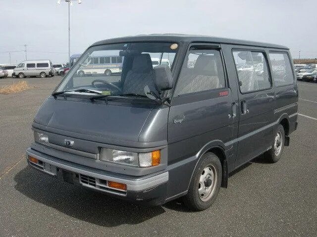Mazda bongo 4wd. Расход мазда бонго. Sk82 бонго. Mazda bongo friendee 2. Мазда бонго френди 200.
