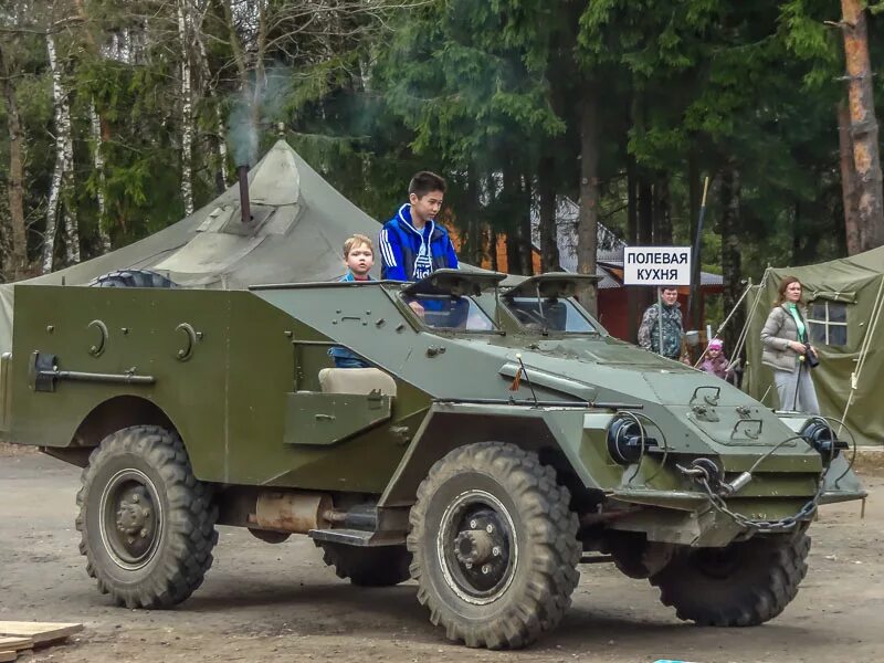 Военно технический. Политехнический музей Черноголовка. Черноголовка музей катание на БТР. Корвалол военно патриотический музей в Черноголовке. Z на военной техн ке.