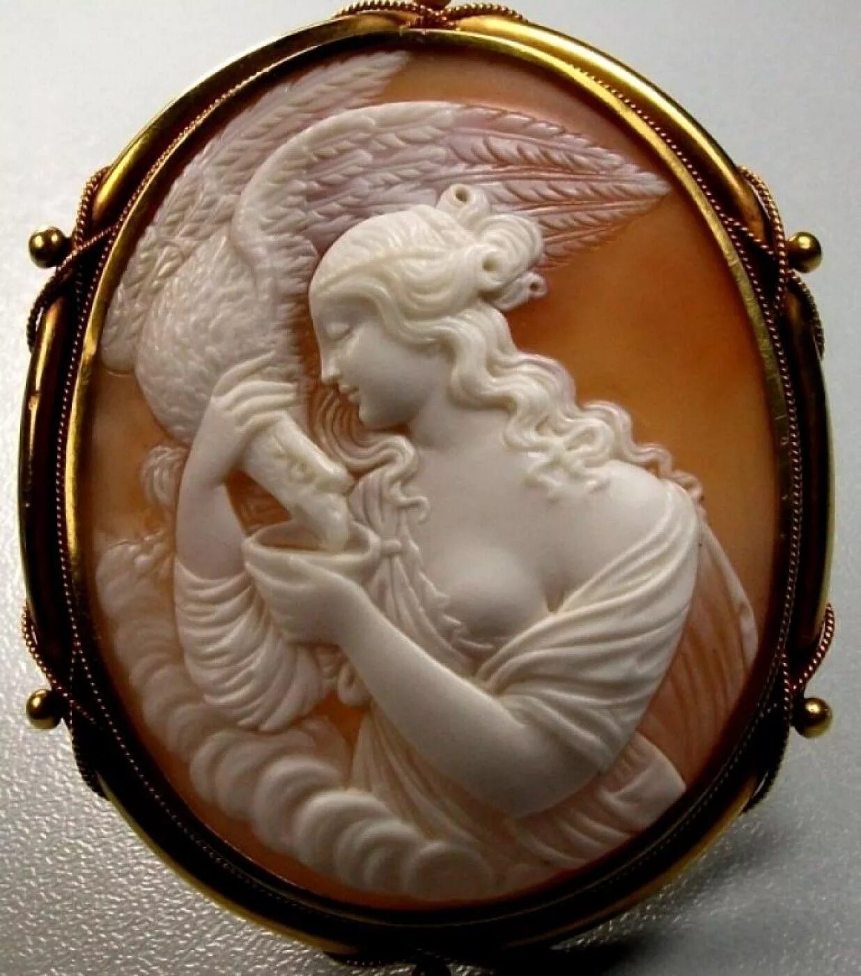 Камея гонзаго рисунок карандашом. Камея 2022. Камея в живописи. Камея 2022. Глиптика камея.