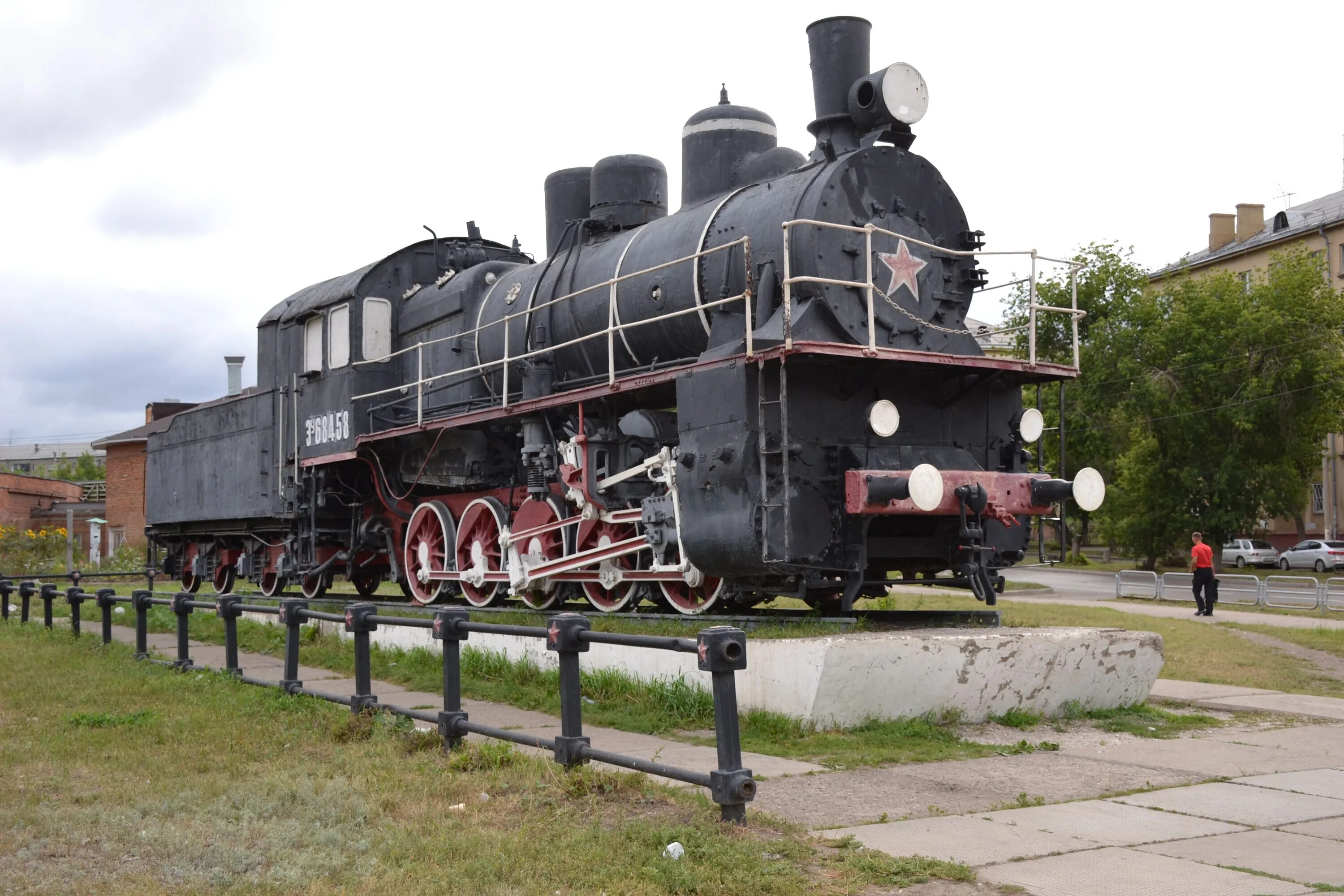 Памятник паровозу Магнитогорск. Паровоз-памятник фд20-2697 Курган. Первый паровоз Магнитогорск. Памятник 1 паровозу в Магнитогорске. Паровоз тында