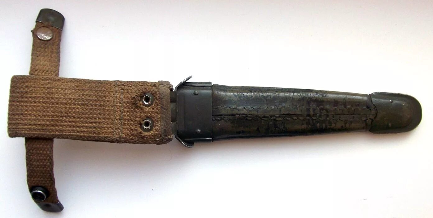 ножны к штыку ак-47. штык ак 47. ножны маузер 98к. штык-нож ак-74 бакелит. акм автомат с штык ножом.