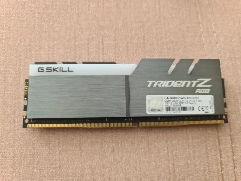 Оперативная память ddr4 g skill trident z. F4-3600c14d-32gtrs. Trident z Neo f4-3600c14d-32gtzn. G.skill Trident z RGB 32gb ddr4. F4-3600c14d-32gtzr.