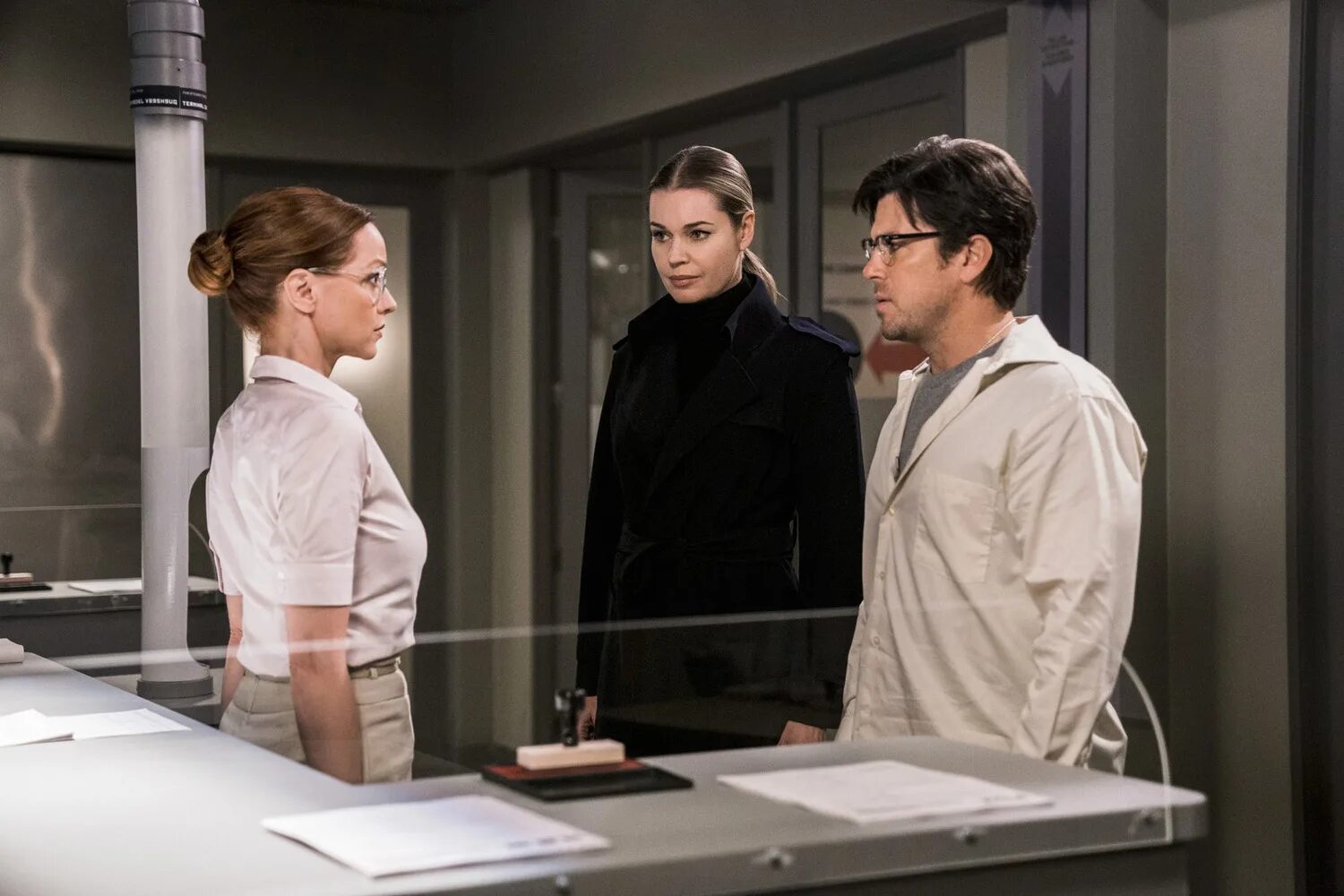 Библиотекари сериал 1 сезон. 3. Библиотекари 4 сезон 4 серия. Флинн карсон библиотекари. Библиотекари кассандра и джейкоб.