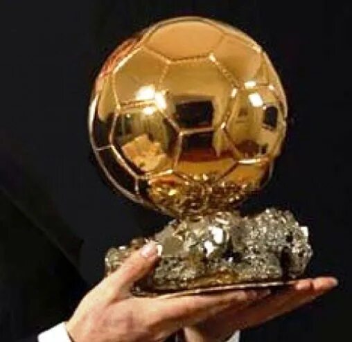 Самой дорогой мяч. Золотой мяч ФИФА 2010. Самый дорогой мячик. Самый дорогой мяч в мире. Самый дорогой мячик в мире.