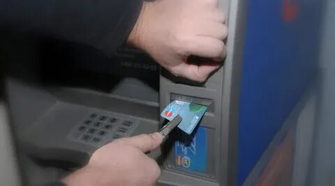 Оставила карту в банкомате