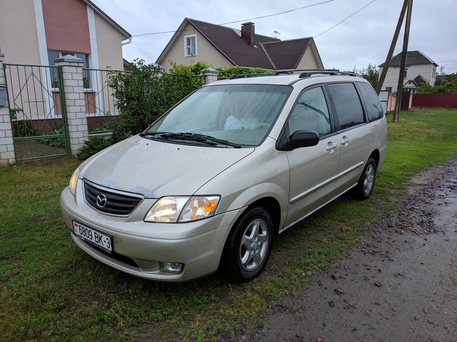 Продажа мазда мпв. Mazda MPV 2. Mazda MPV 2.5. Mazda 5 MPV. Mazda МПВ 2.5 2000.